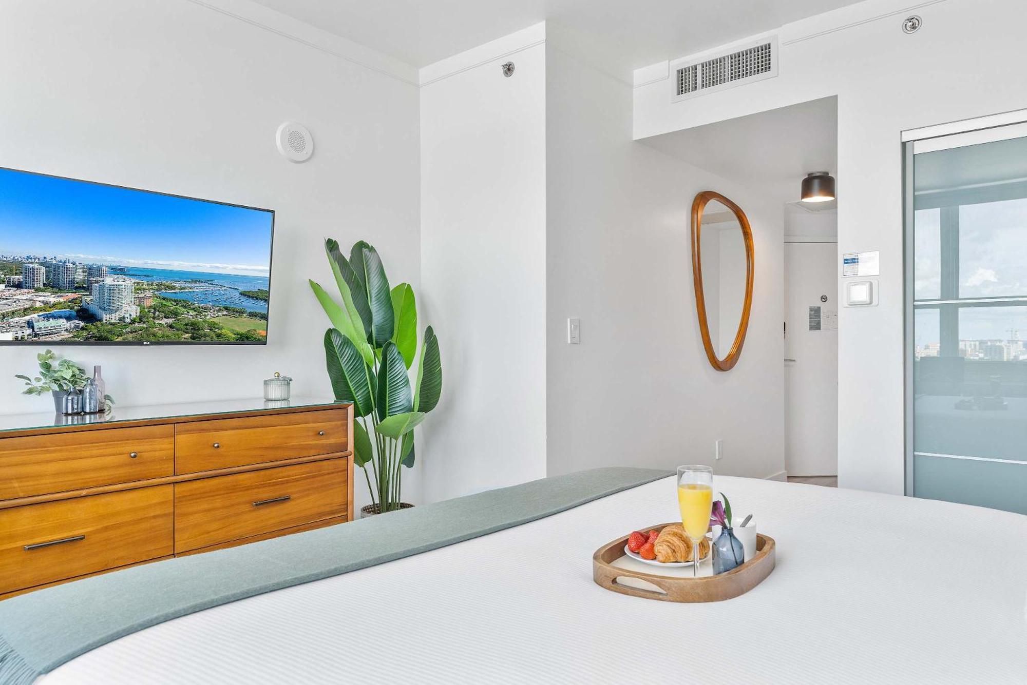 Mvr Floor To Ceiling Wow In Every *